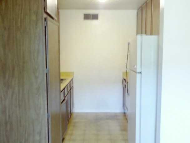 1813 1813 Girard NE Blvd #10 - Photo 7 of 21
