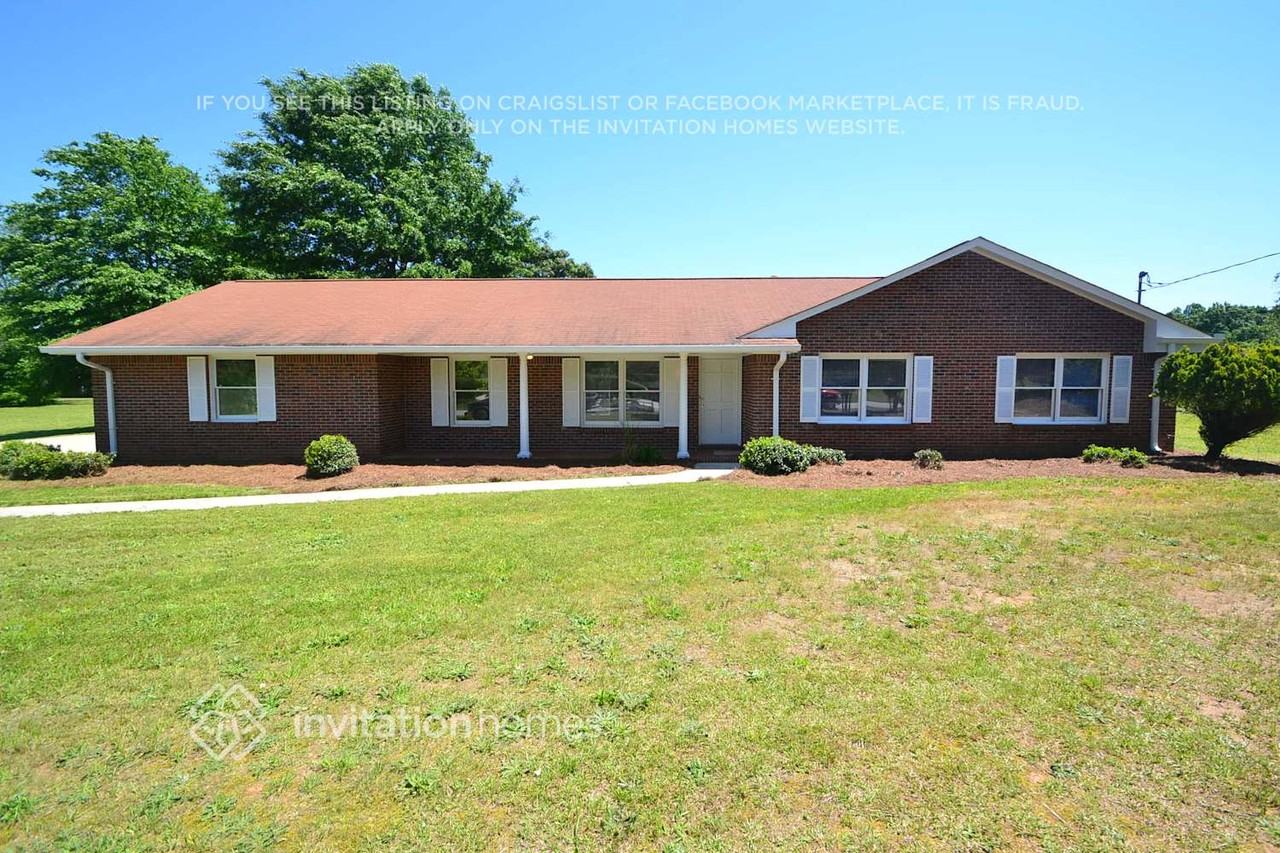 343 Willowwind Dr - Photo 2 of 17