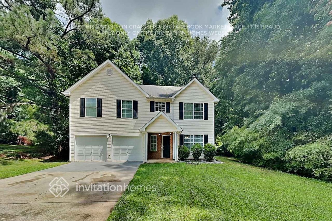 3985 Melanie Woods Dr - Photo 2 of 20