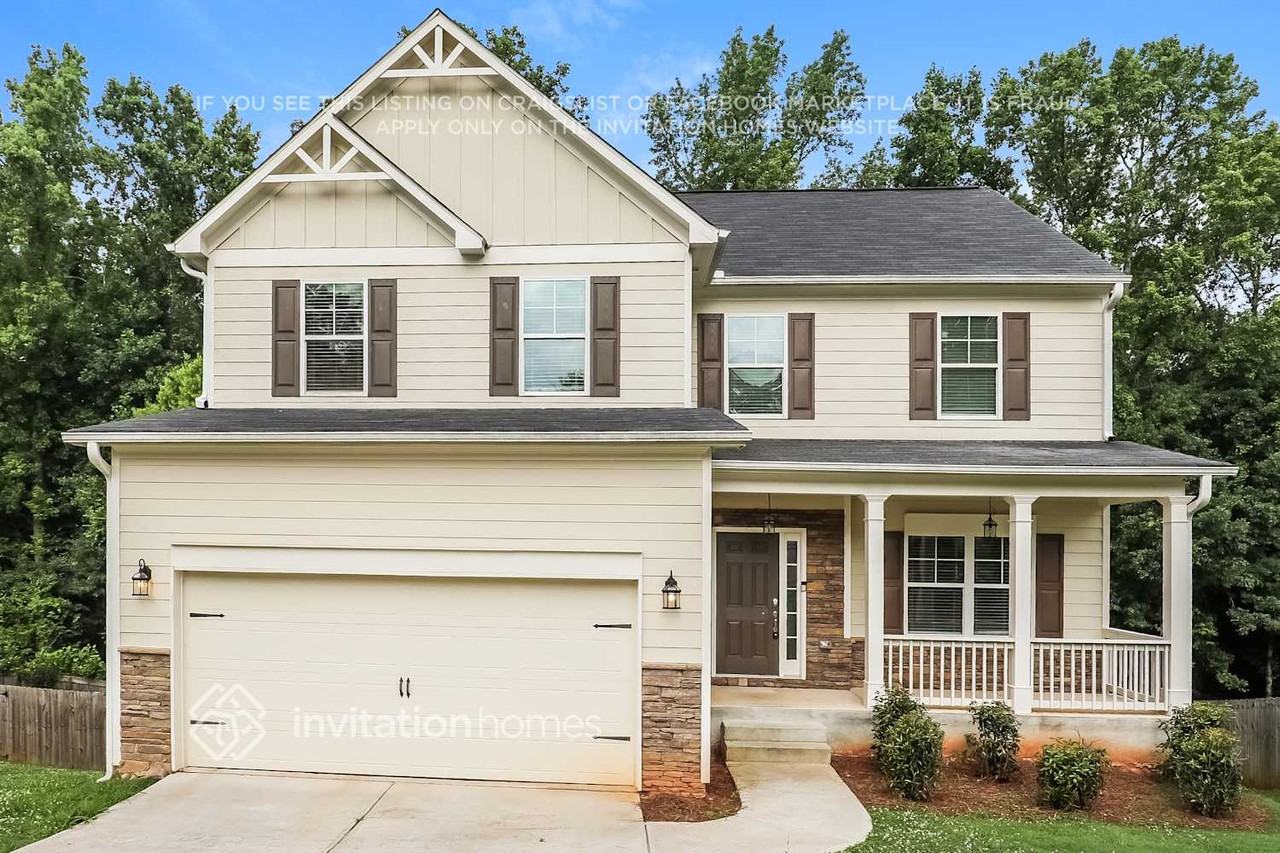 312 Stallings Dr - Photo 2 of 20