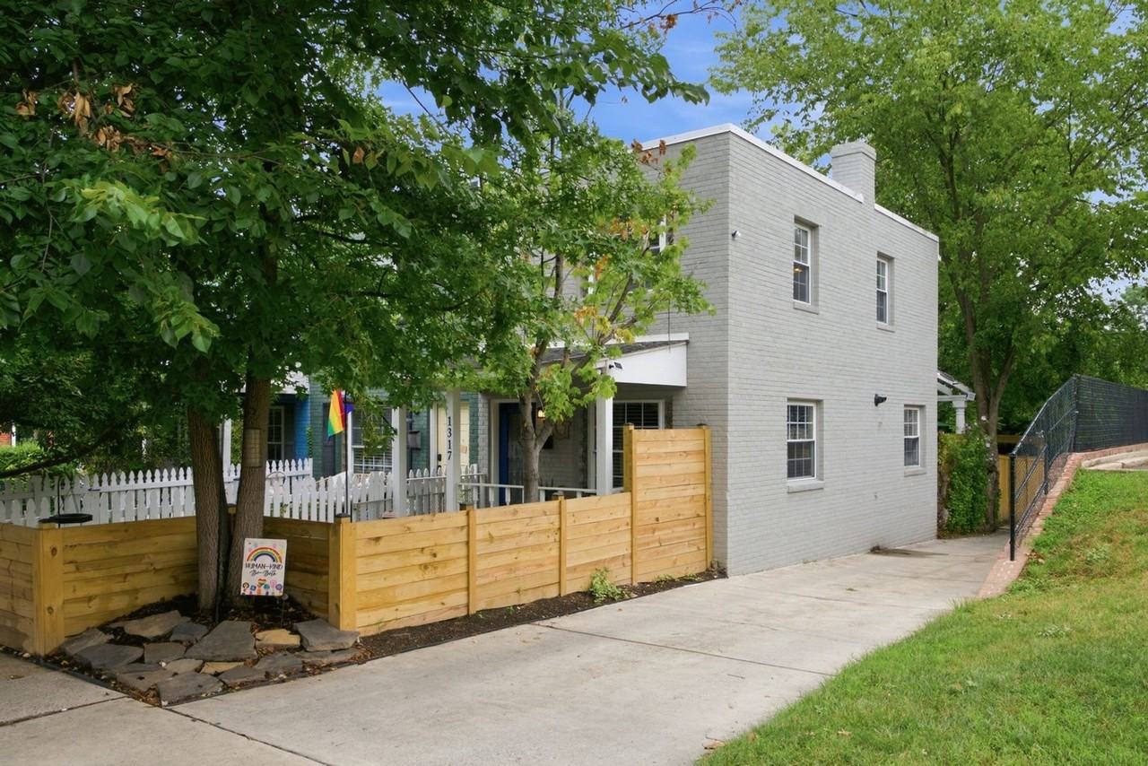 1317 Pendleton St - Photo 4 of 41