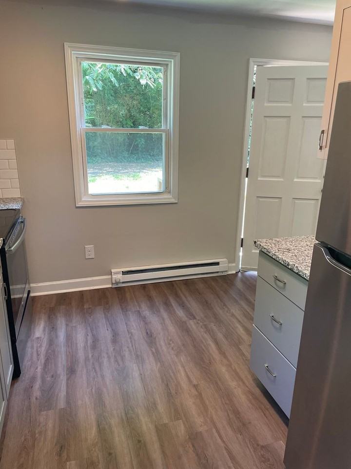 272 Hedgecock Ave - Photo 6 of 11