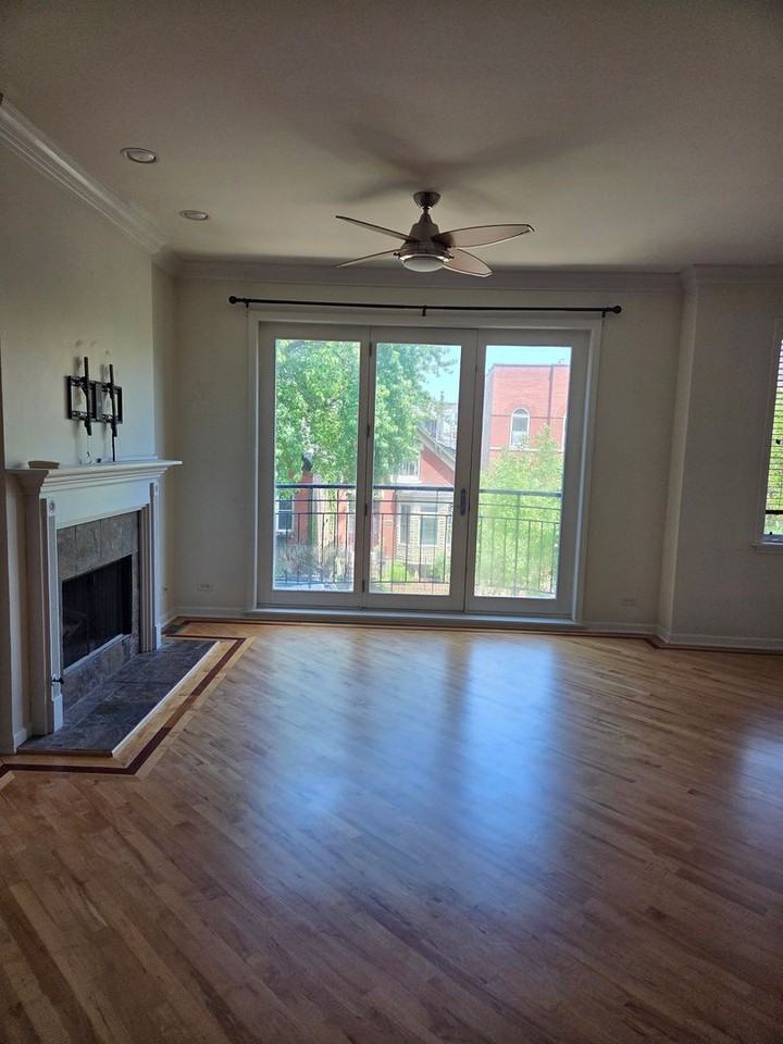 2647 W Haddon Ave - Photo 2 of 11