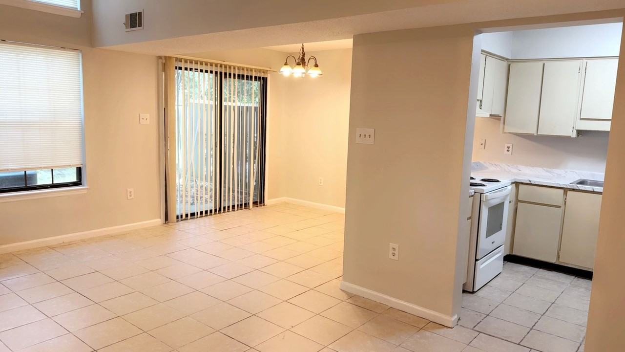 153 Holland Park Cir - Photo 2 of 21