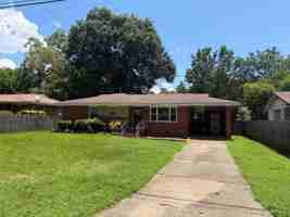 featured image of 2302 Dorothy Ave