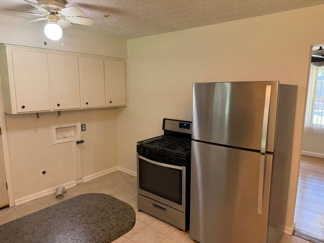 2302 Dorothy Ave - Photo 4 of 12