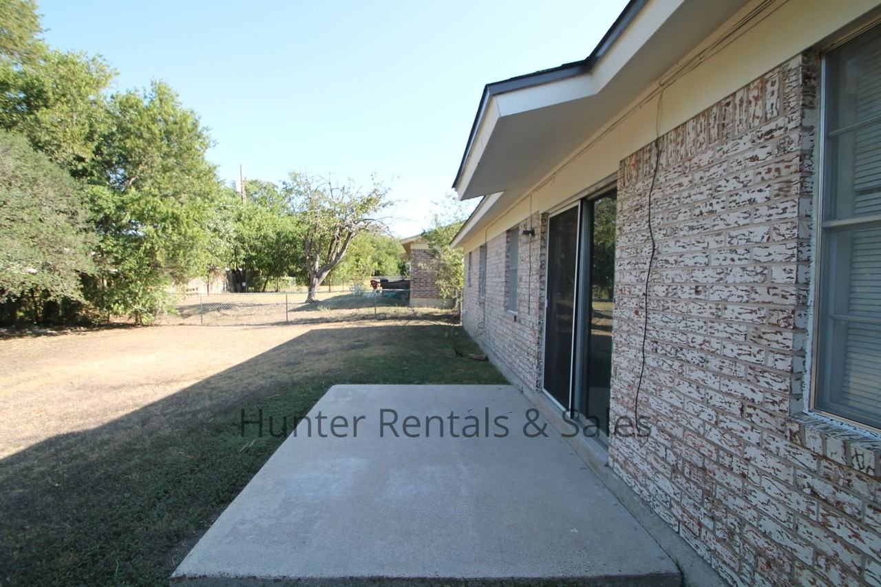 2013 Dennis St - Photo 4 of 23