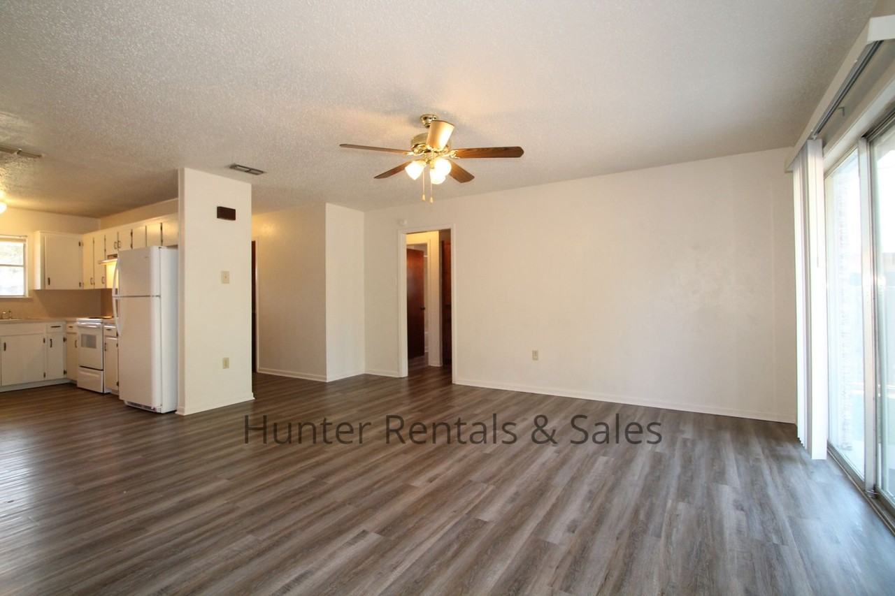 2013 Dennis St - Photo 5 of 23