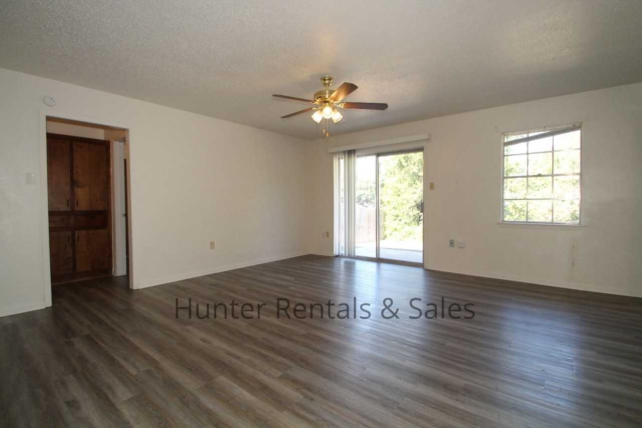 2013 Dennis St - Photo 6 of 23