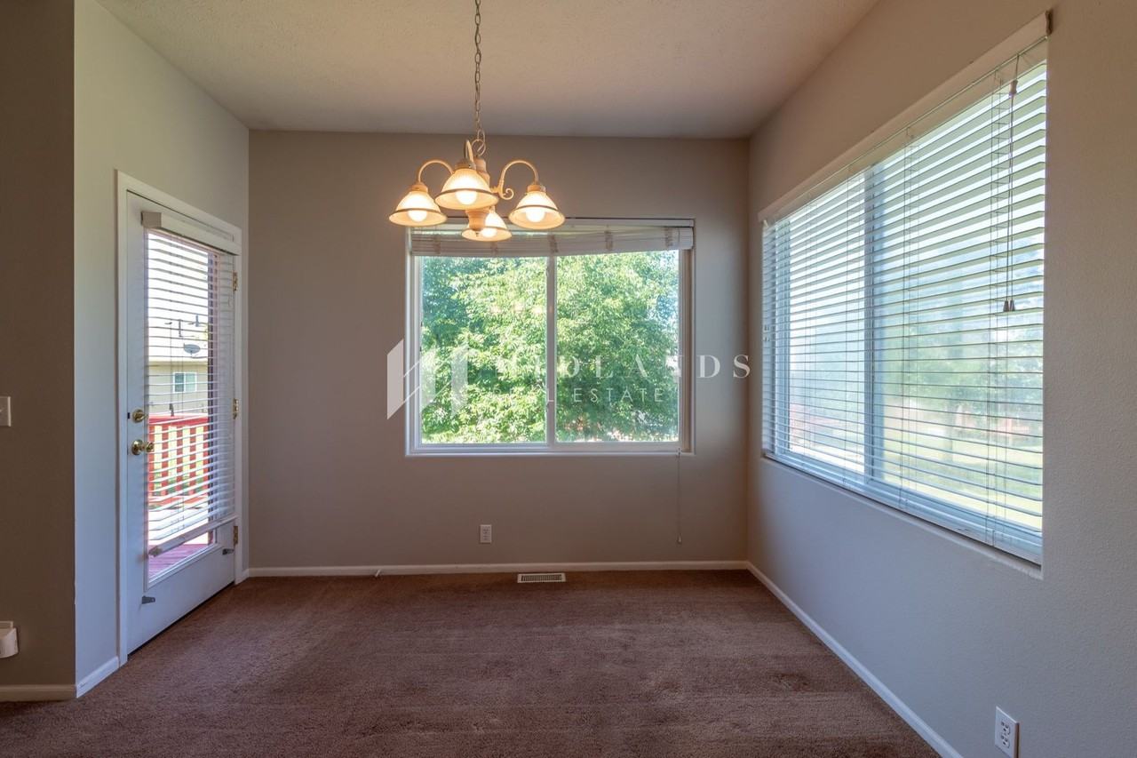 1007 Woodview Dr - Photo 7 of 20