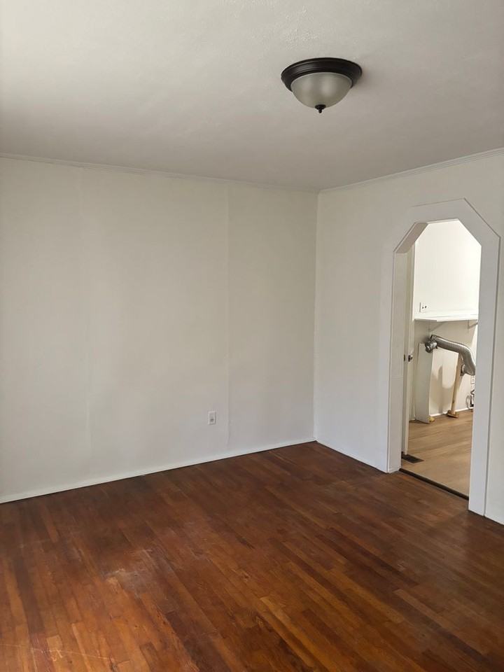 791 Jackson St - Photo 3 of 9
