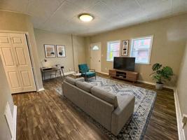 featured image of 1111 Walnut St