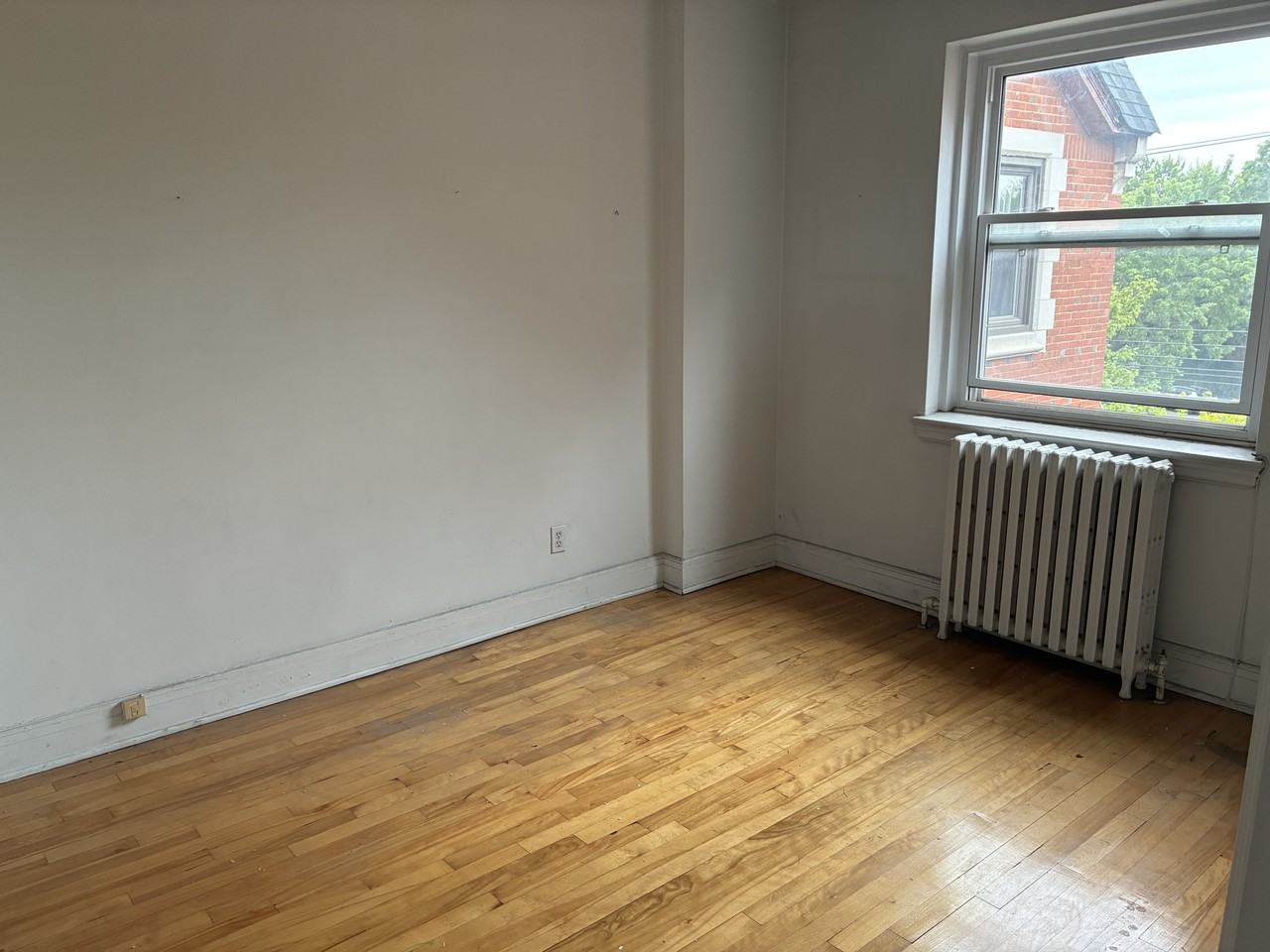 5821 Ch De La Côte-Saint-Luc — photo 3