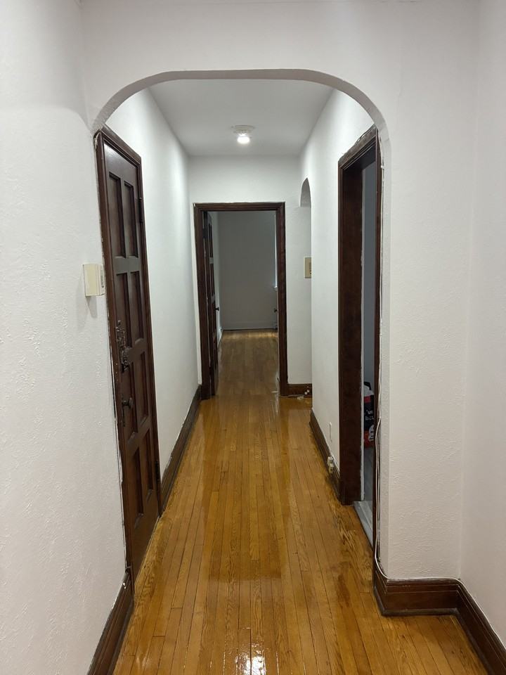 5821 Ch De La Côte-Saint-Luc — photo 2