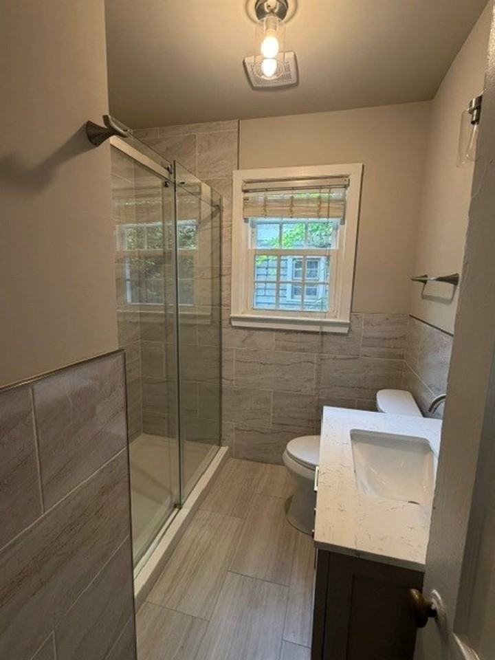 516 Grandin Rd #2 - Photo 5 of 8