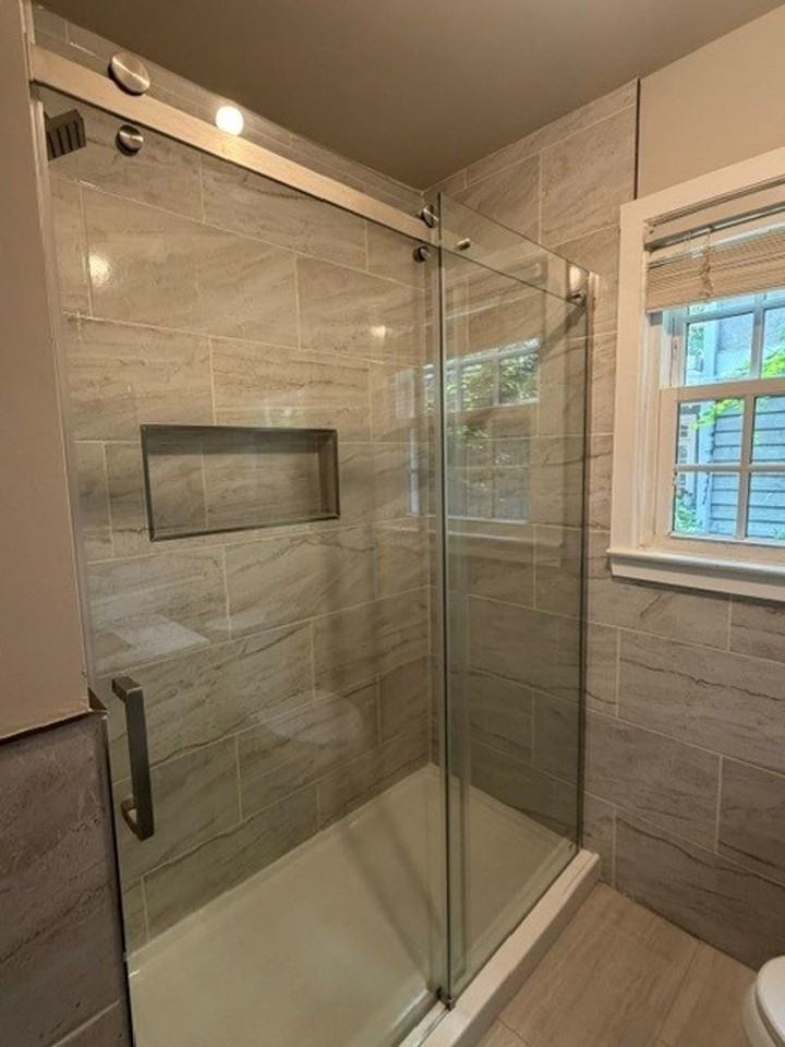 516 Grandin Rd #2 - Photo 6 of 8