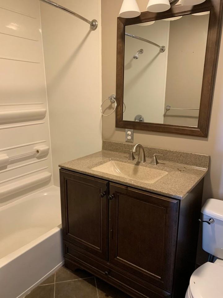 2543 W Water St - Photo 6 of 8