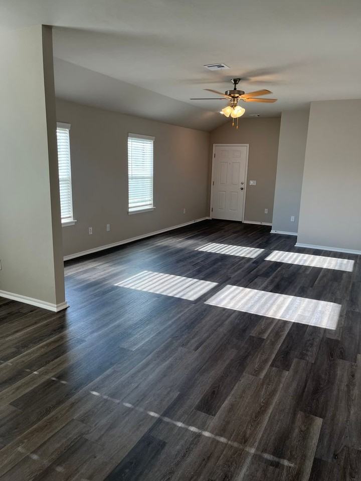 2917 Caretta Ct - Photo 2 of 13