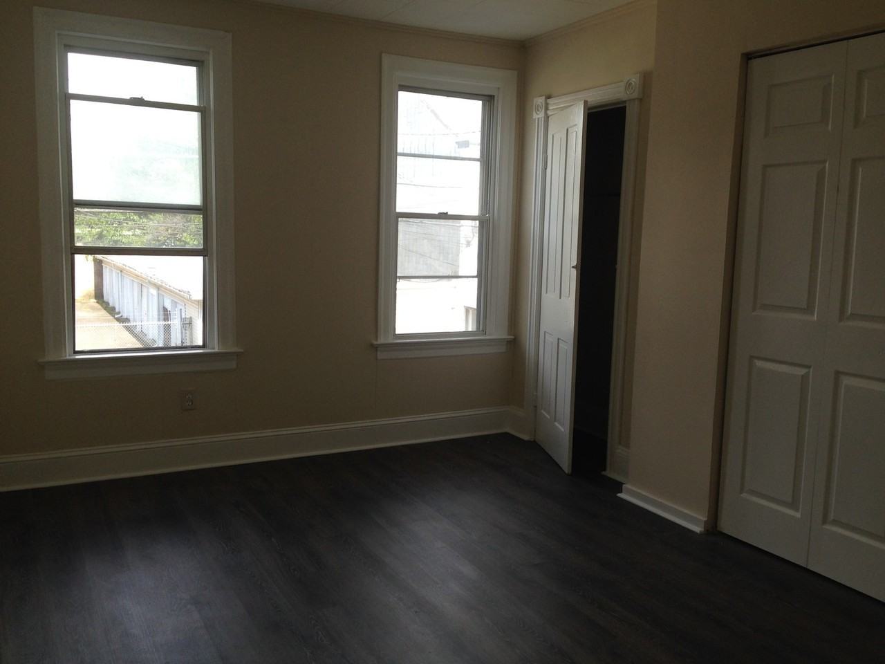 755 Beatty St - Photo 6 of 12
