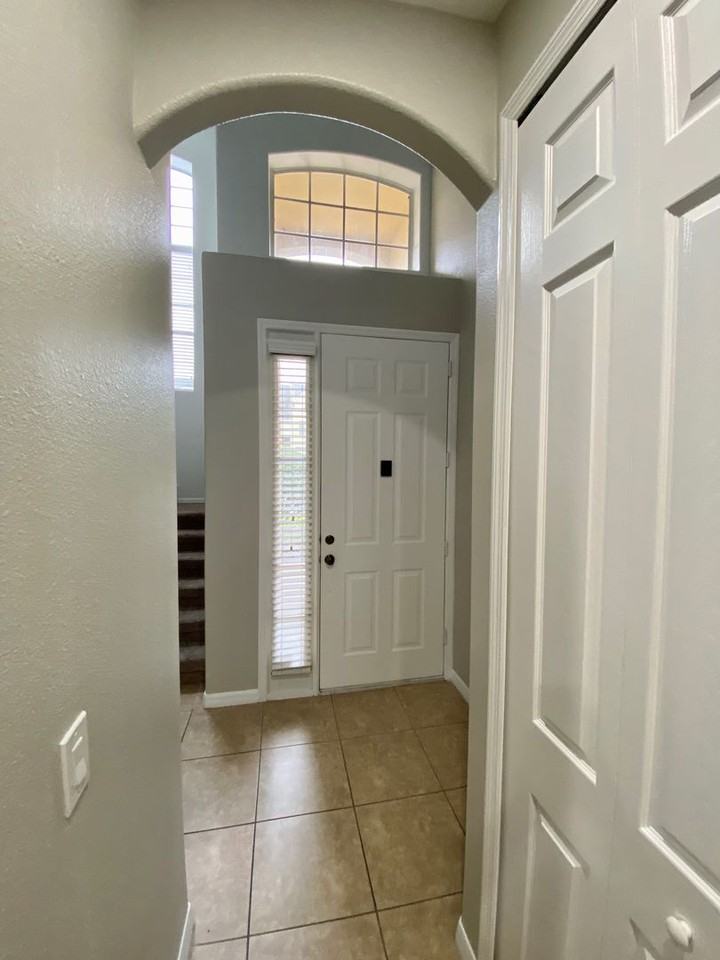 540 Woodland Terrace Blvd - Photo 5 of 50