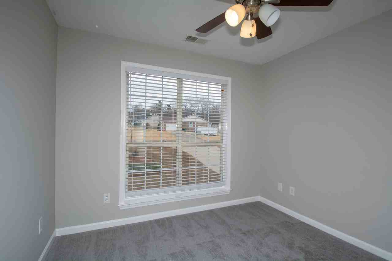 132 Chariot Dr - Photo 7 of 12