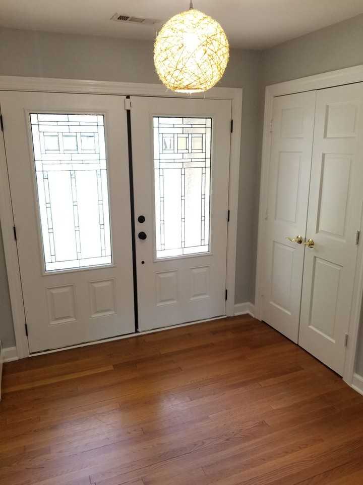 110 King Henry Way - Photo 2 of 17