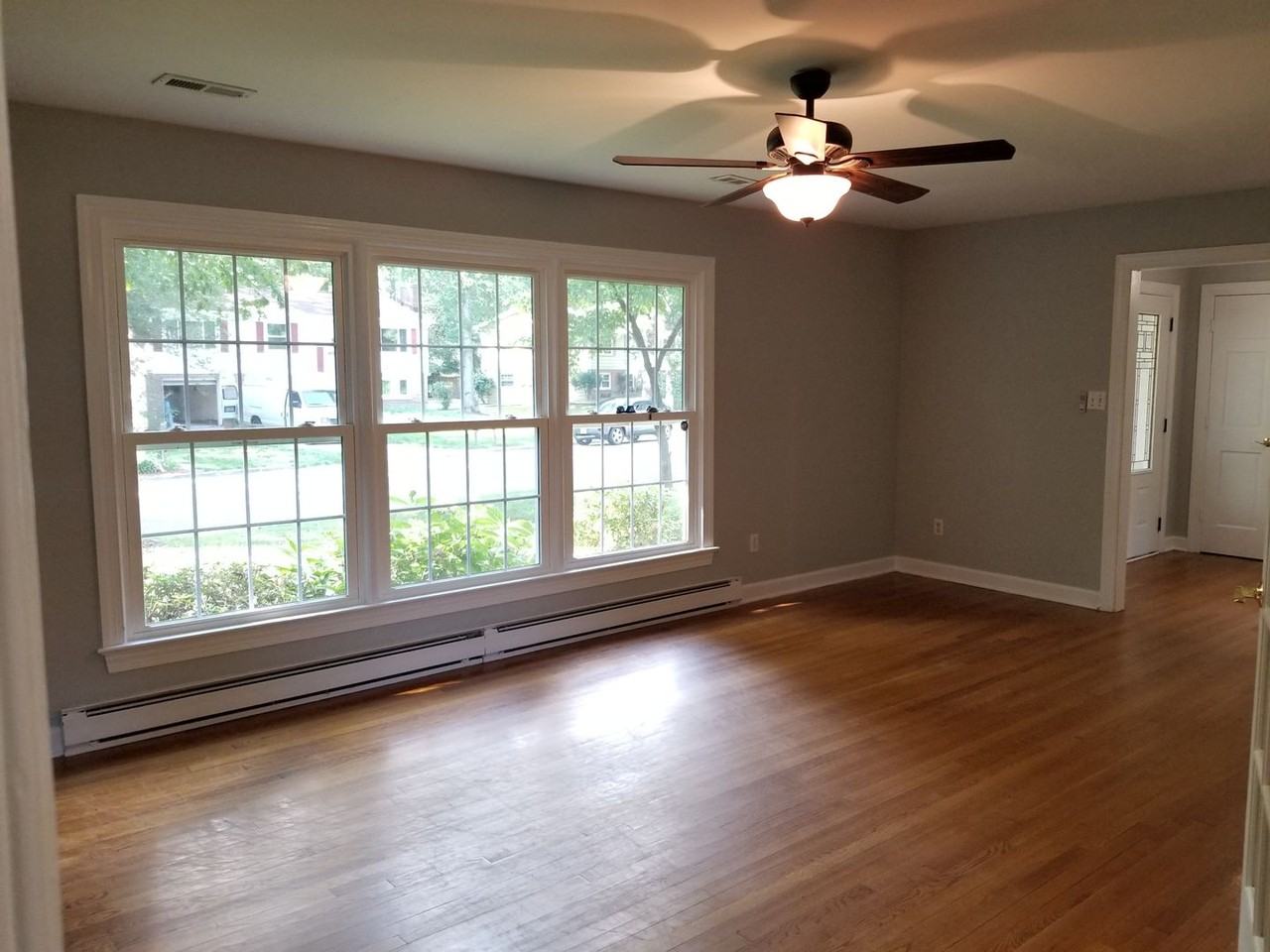 110 King Henry Way - Photo 4 of 17