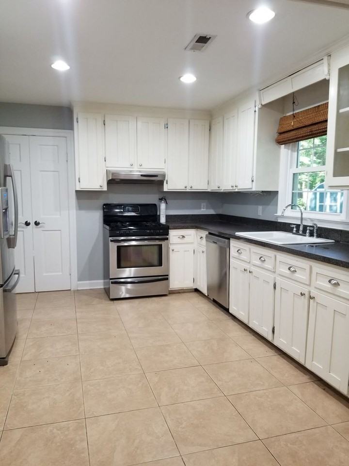110 King Henry Way - Photo 6 of 17