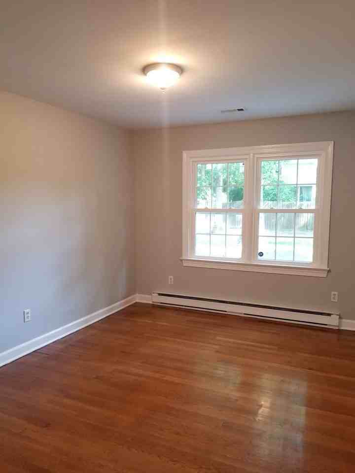 110 King Henry Way - Photo 7 of 17