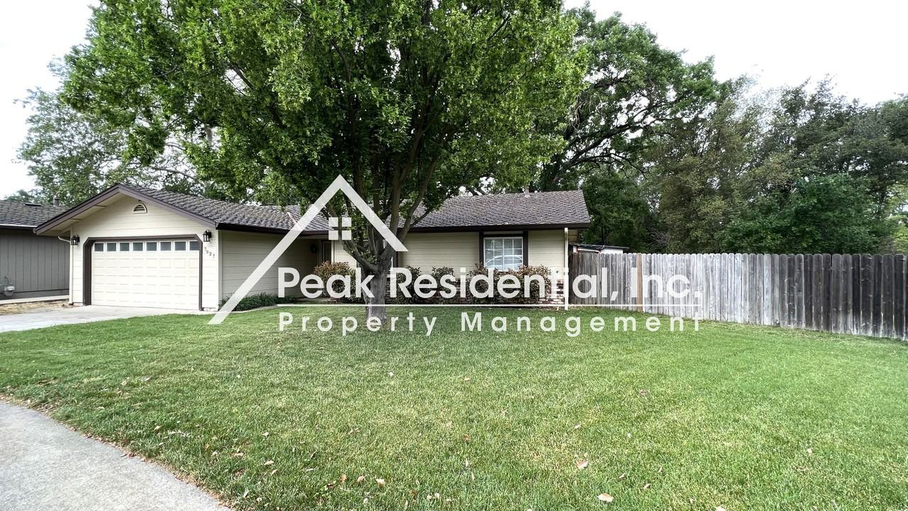 7927 Parmis Ct - Photo 3 of 28