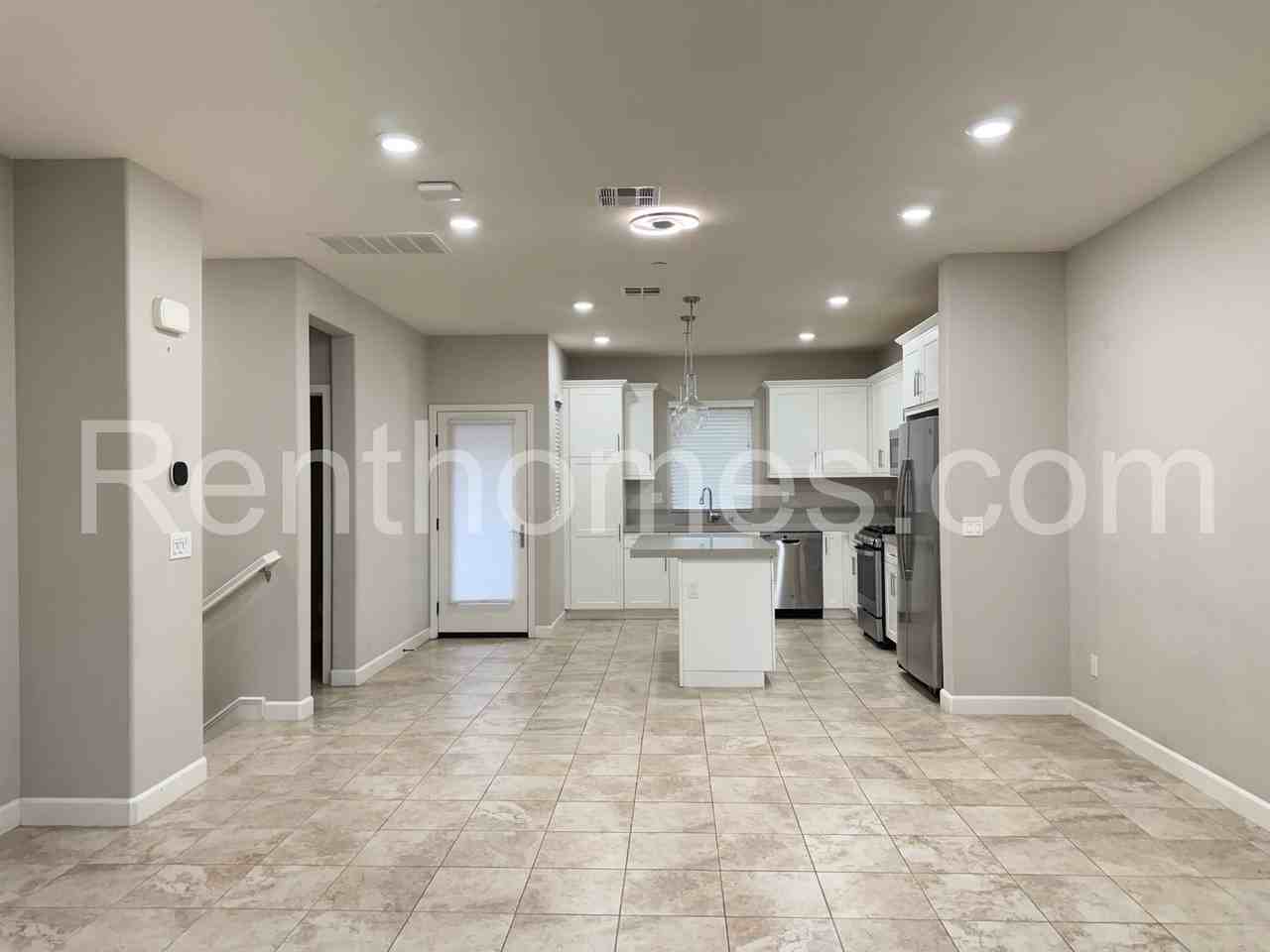 11007 Evelyn Way - Photo 5 of 47
