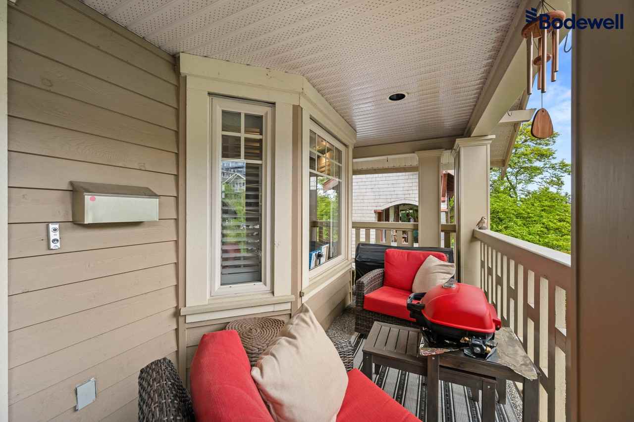 Craftsman Home - Photo 4 of 25