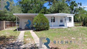 featured image of 2365 Lantana Ave