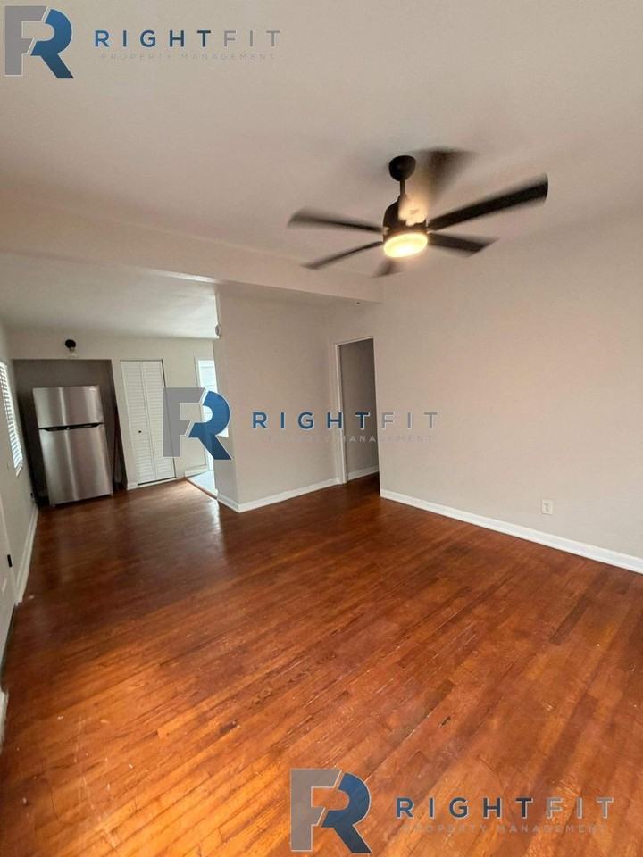 2365 Lantana Ave - Photo 3 of 9