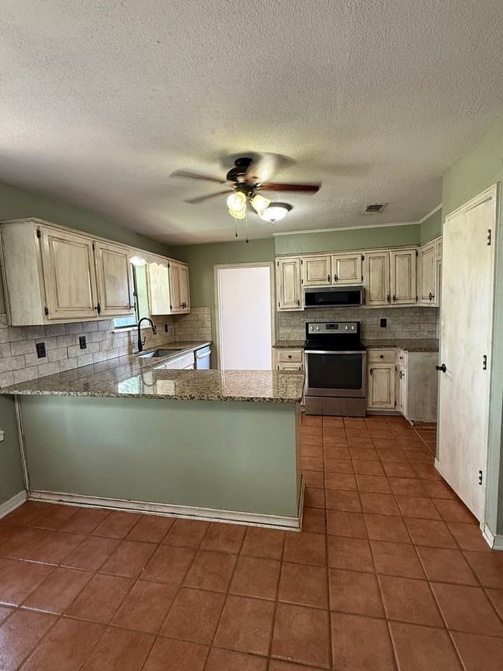 2016 Eden Dr - Photo 6 of 13