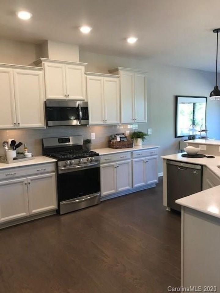 1907 Napa Valley Dr - Photo 6 of 29