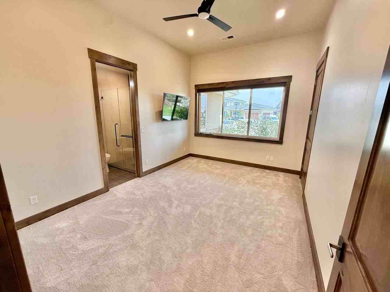 2387 Harding Park Ct - Photo 6 of 45