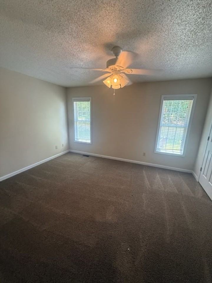1716 Sunny Ln - Photo 4 of 8