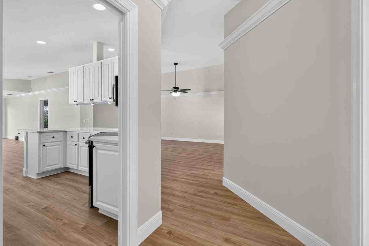 3546 Se Glacier Ter - Photo 6 of 48