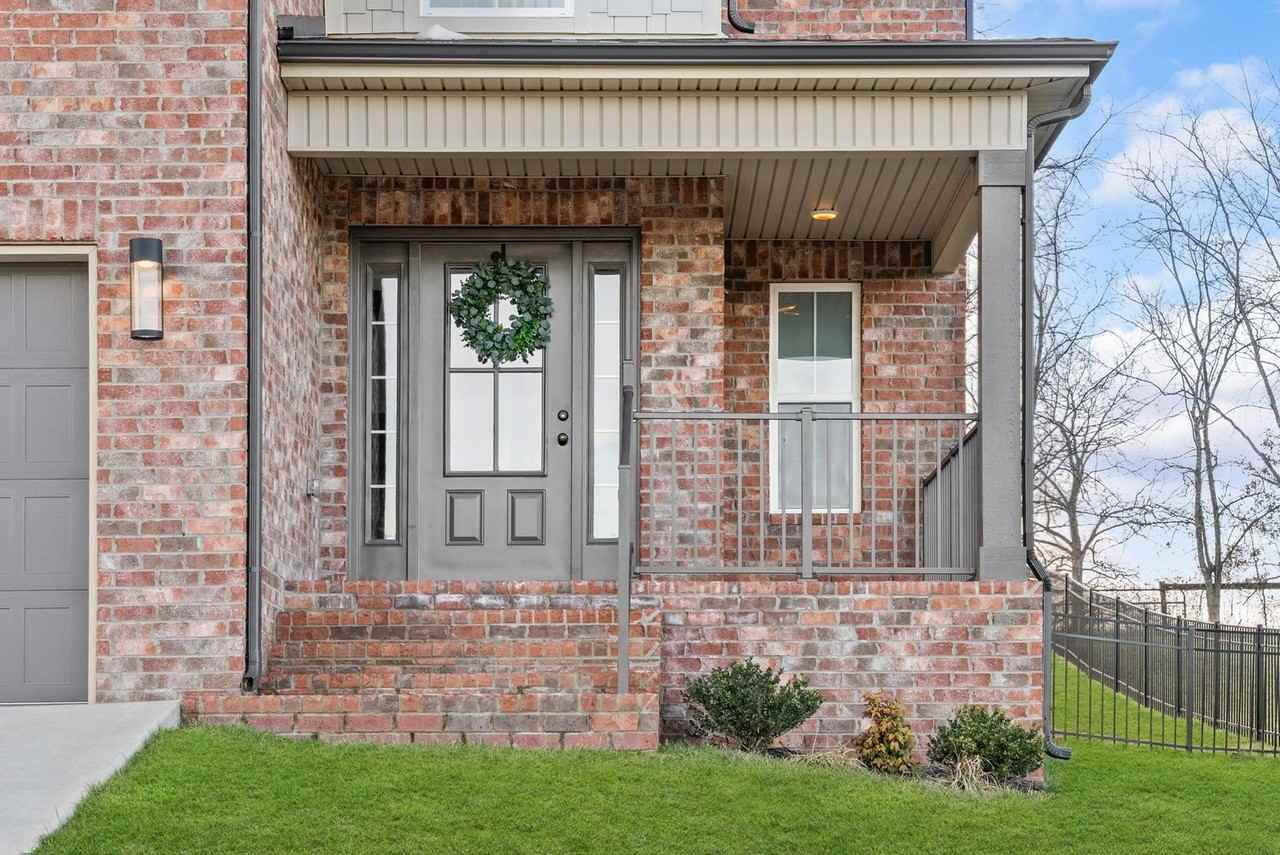 361 Frontier Dr - Photo 2 of 21