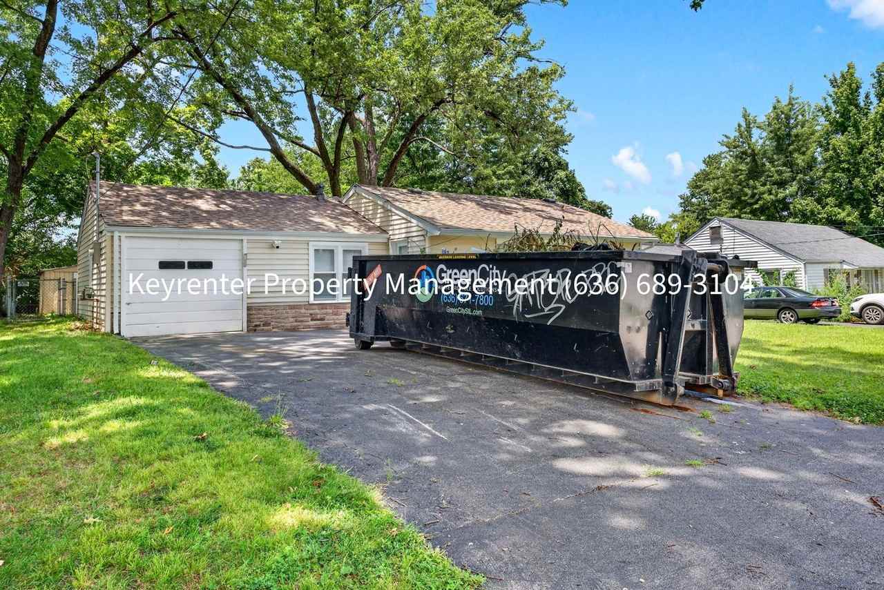 3627 High Dr - Photo 3 of 34