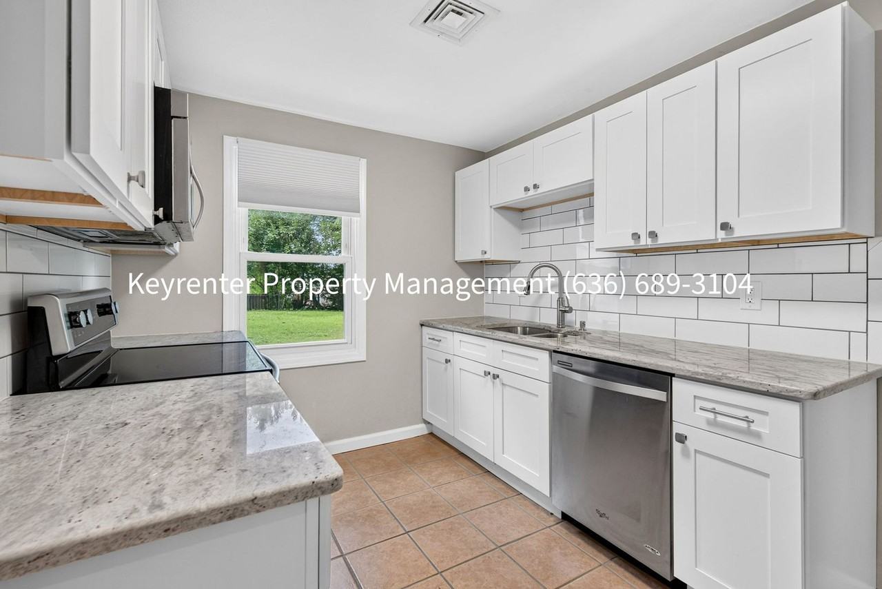 3627 High Dr - Photo 4 of 34