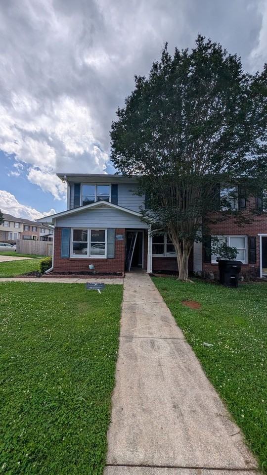 4757 Cheshire Cir - Photo 3 of 8