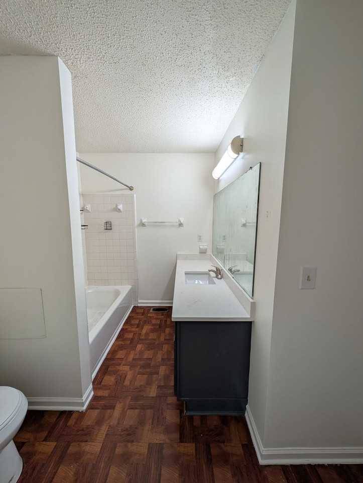 4757 Cheshire Cir - Photo 6 of 8