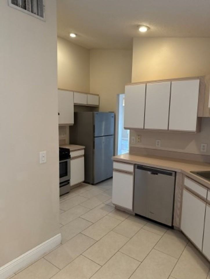 333 Piccolo Way - Photo 3 of 9