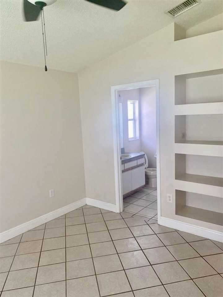333 Piccolo Way - Photo 4 of 9