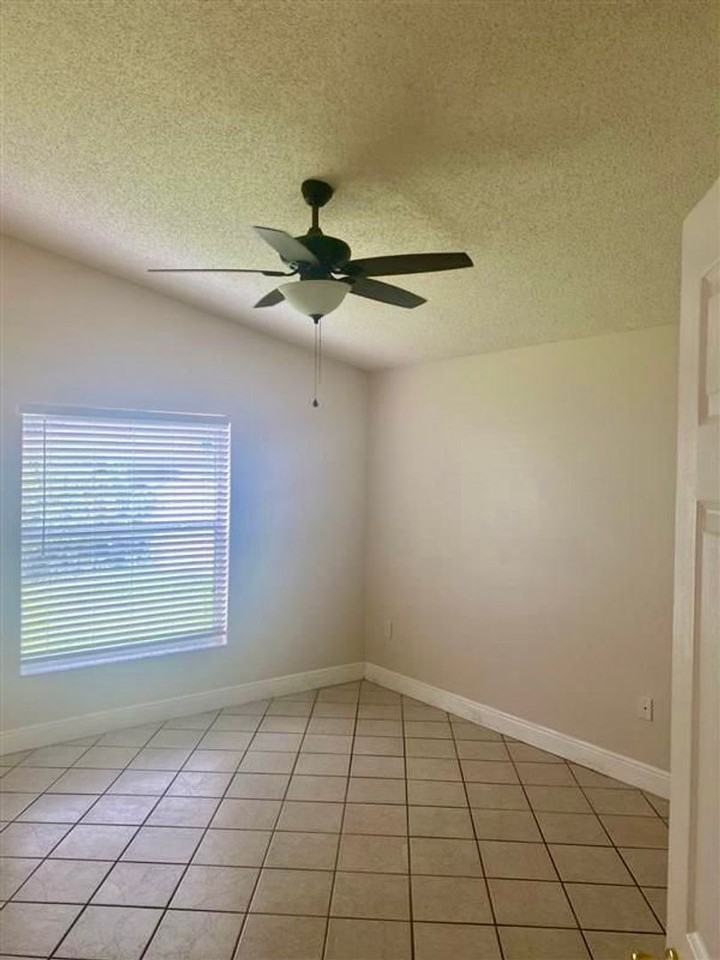 333 Piccolo Way - Photo 7 of 9