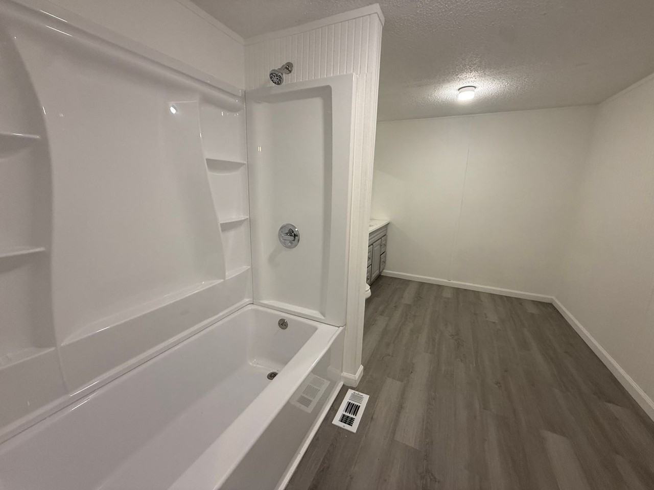 200 Painter Rd Ne - Photo 5 of 16