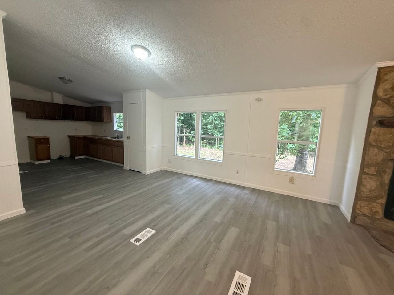 200 Painter Rd Ne - Photo 7 of 16