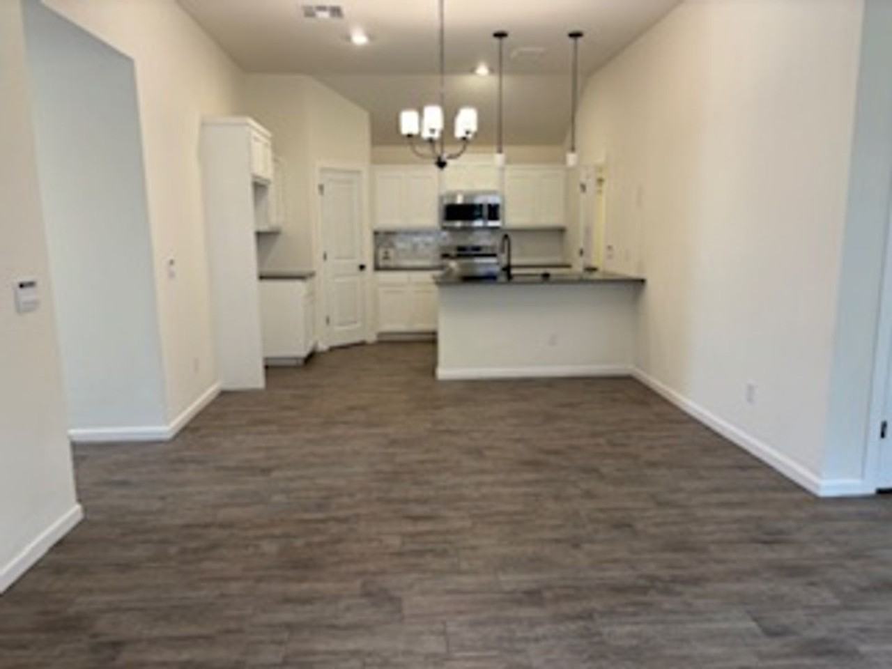 18104 Austin Ct - Photo 7 of 17